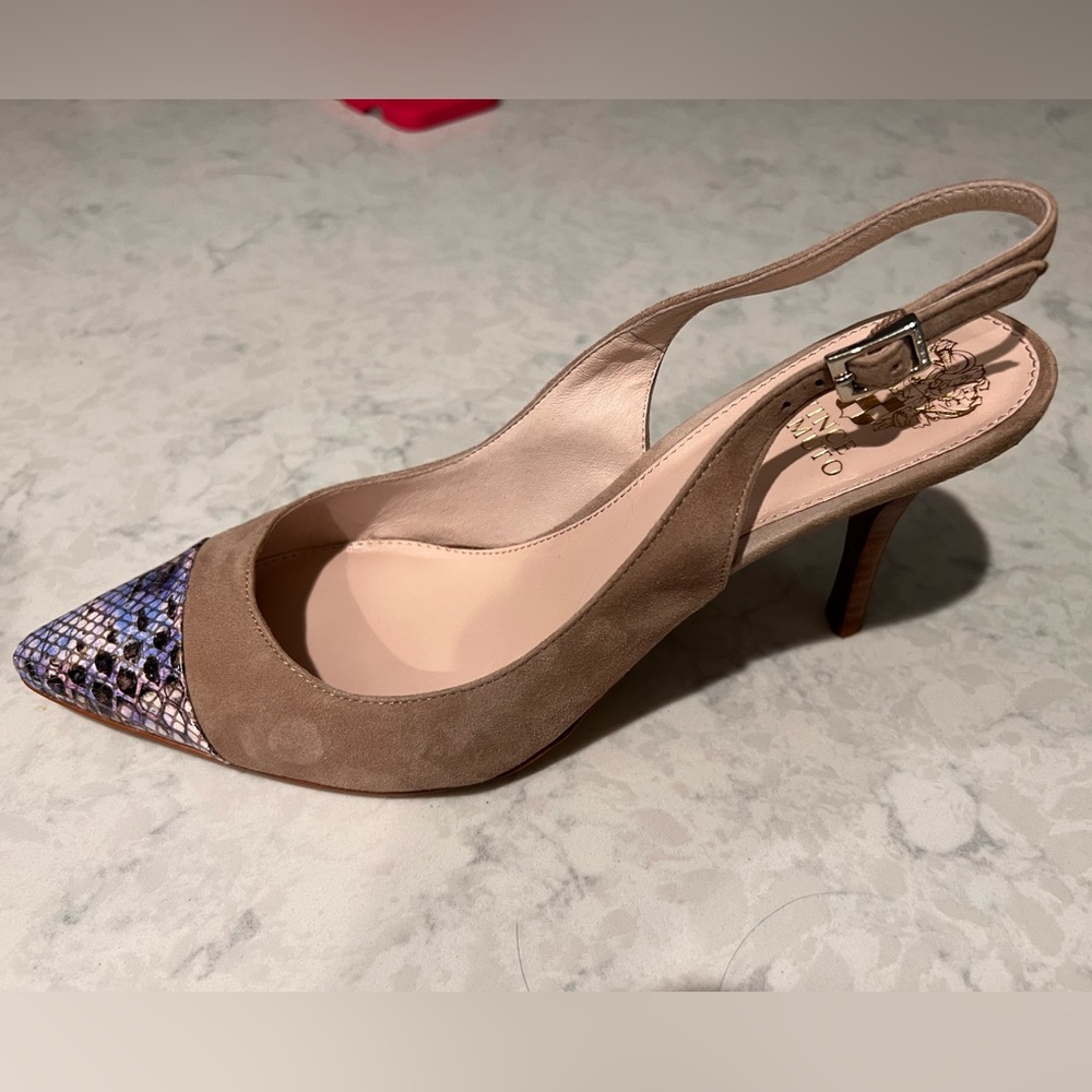 Vince Camuto Suede Shoe - Size 10